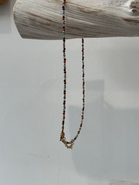 Red Agate Gem Necklace With Gold Pendent