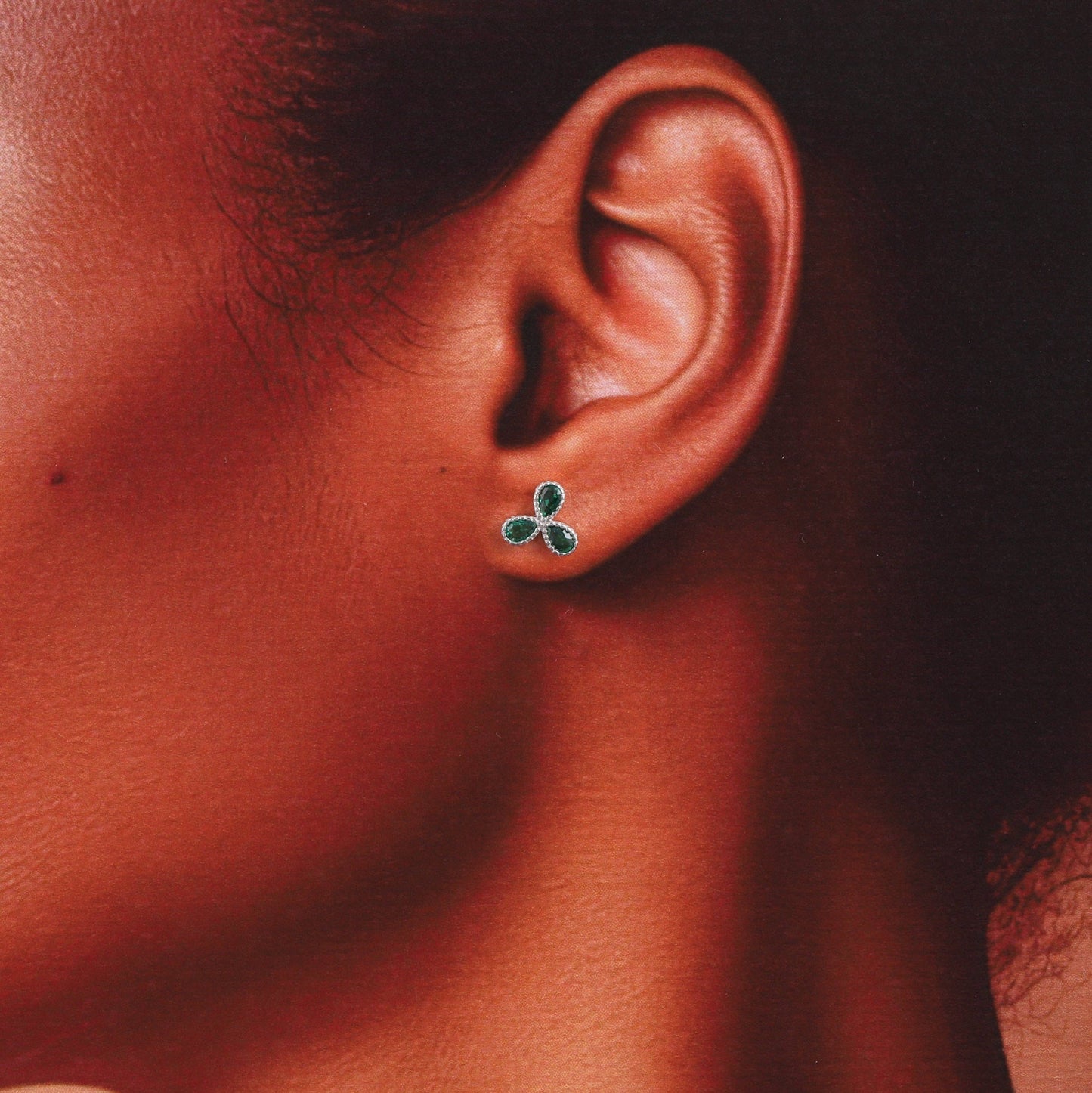 'Flower of joy' three SPIRAL petal green gem GOLD