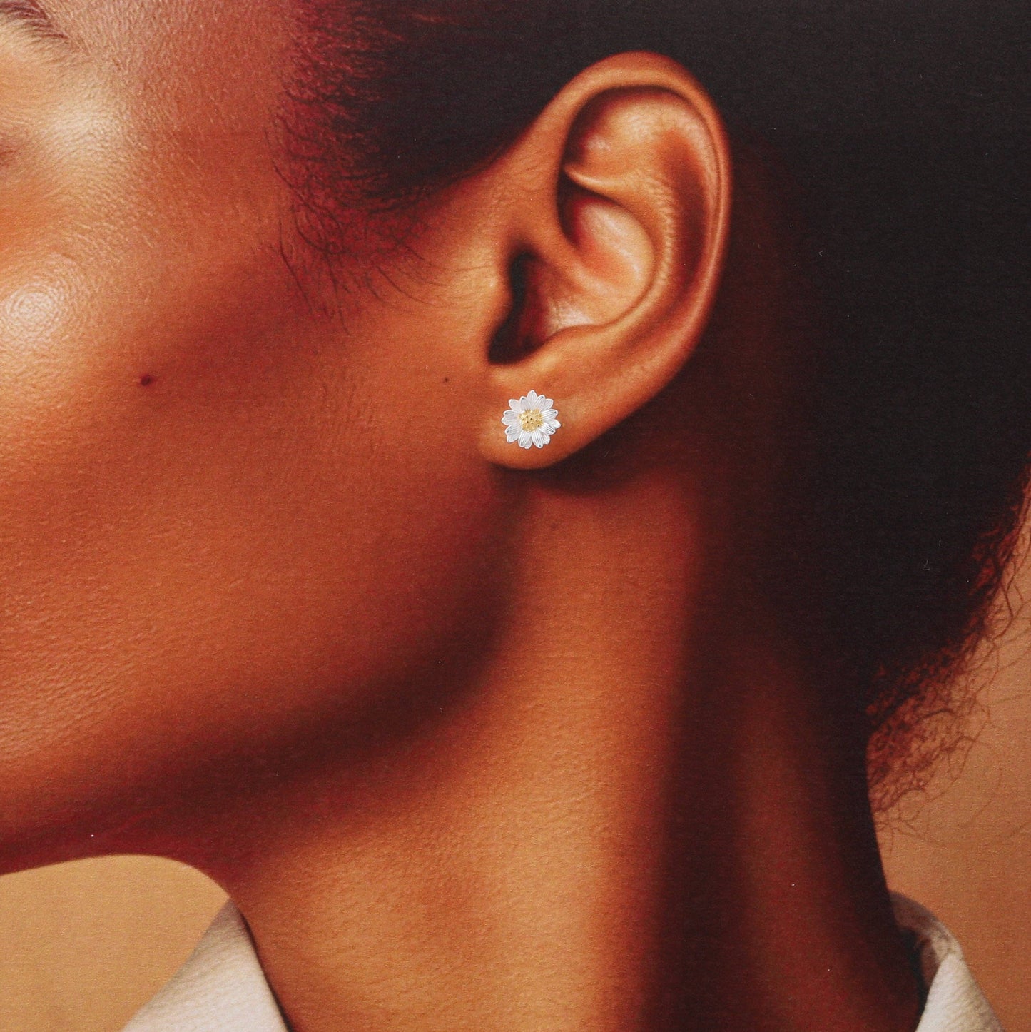 FOR YOUR BIRTHDAY Wild daisy earrings