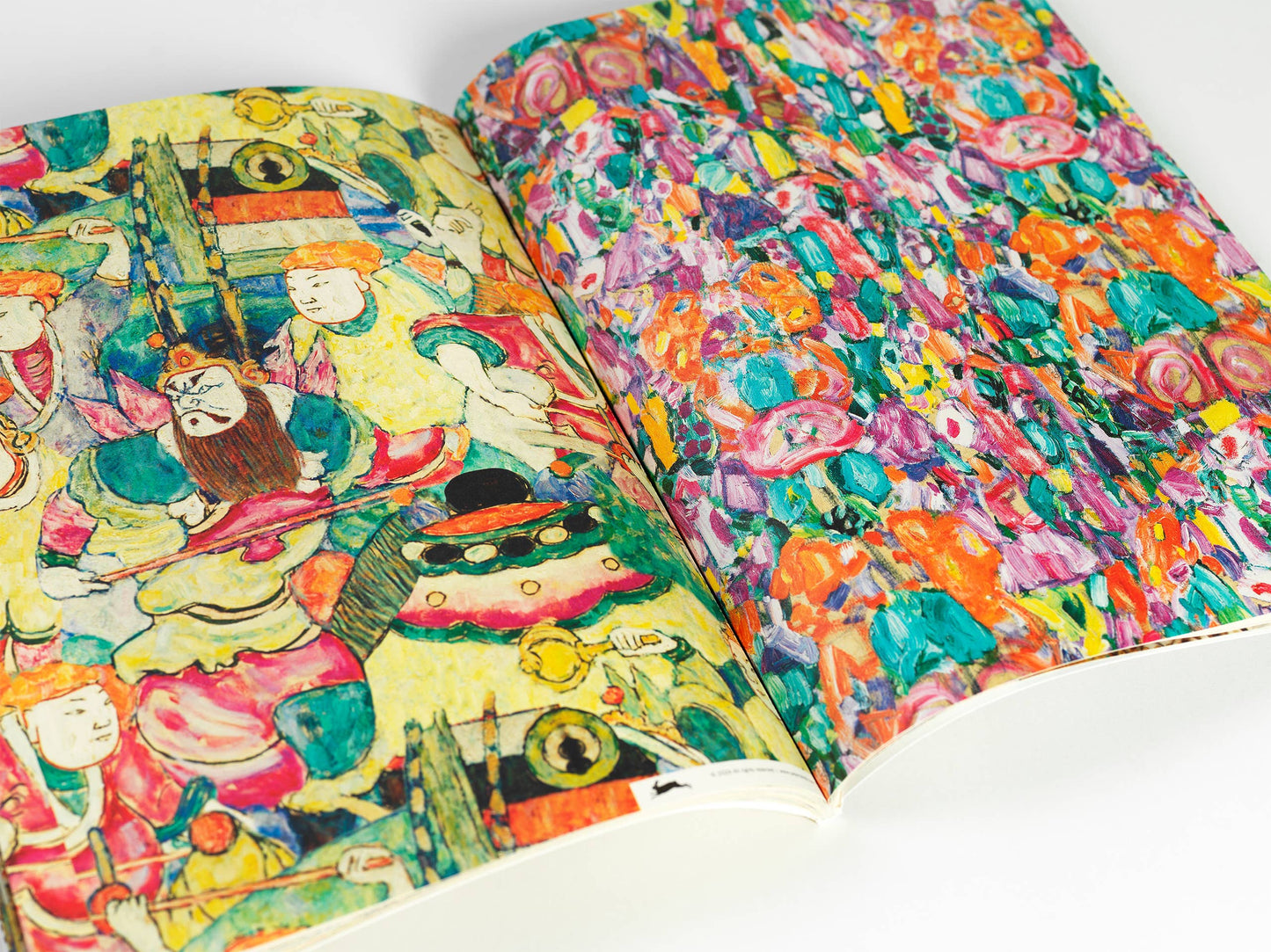Gustav Klimt Gift & Creative Paper Book Vol. 115