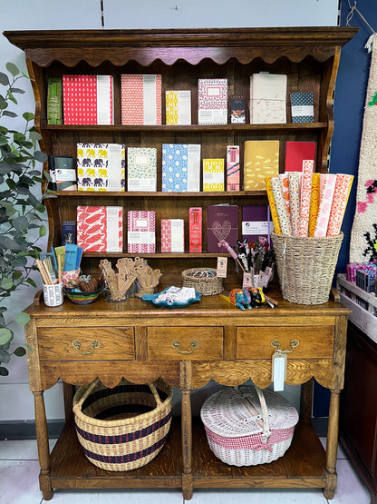 Oak Cottage Dresser in Georgian Style