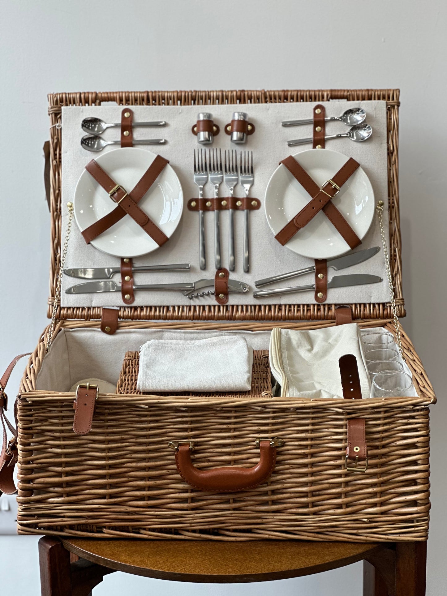 4 Person Picnic Hamper