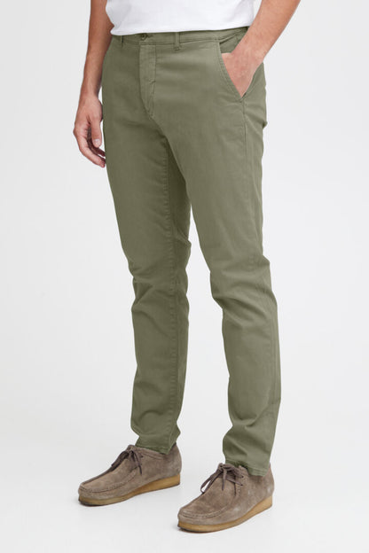 Casual Friday Viggo Chinos - Light Olive