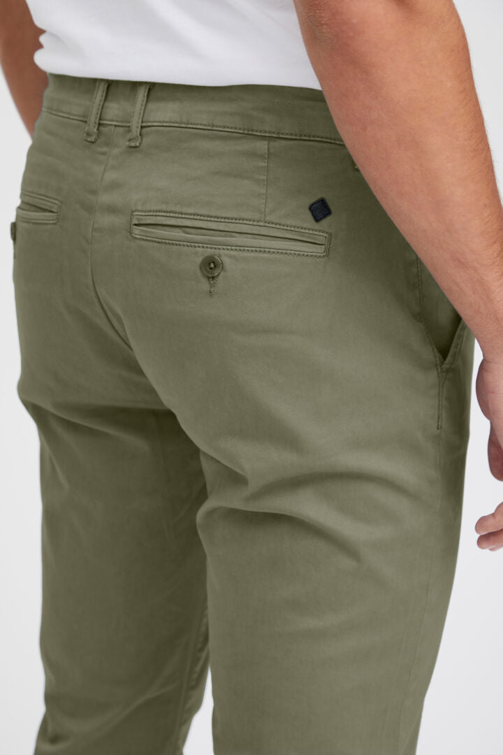 Casual Friday Viggo Chinos - Light Olive