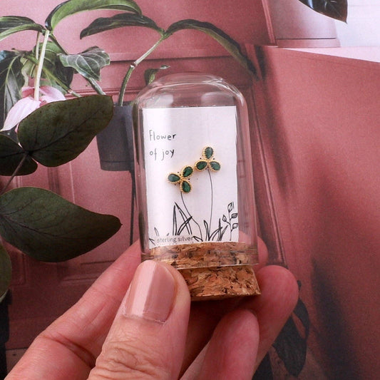 'Flower of joy' three SPIRAL petal green gem GOLD