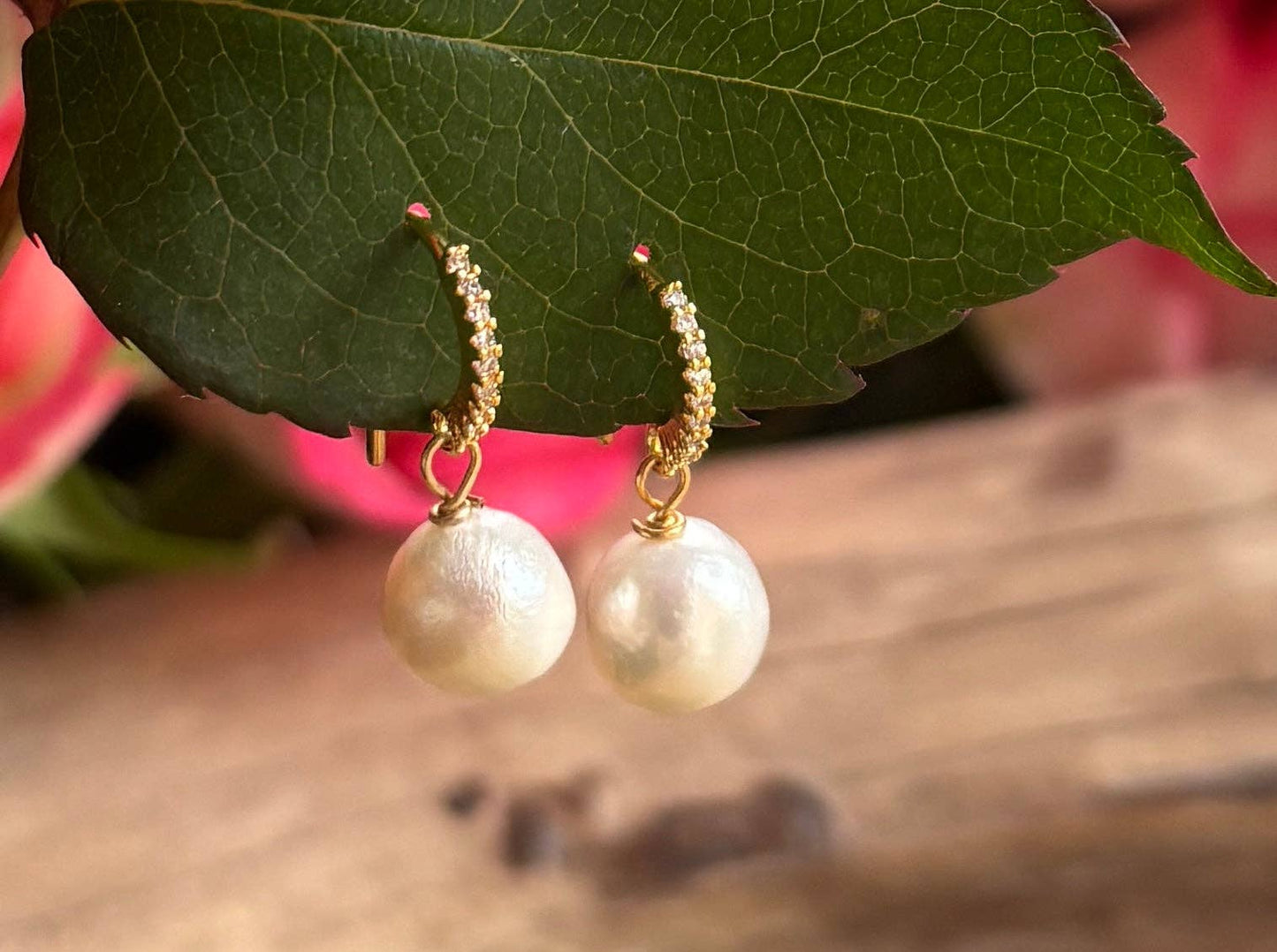 14ct Gold Plated Fresh Water Pearl Vintage Style Earrings